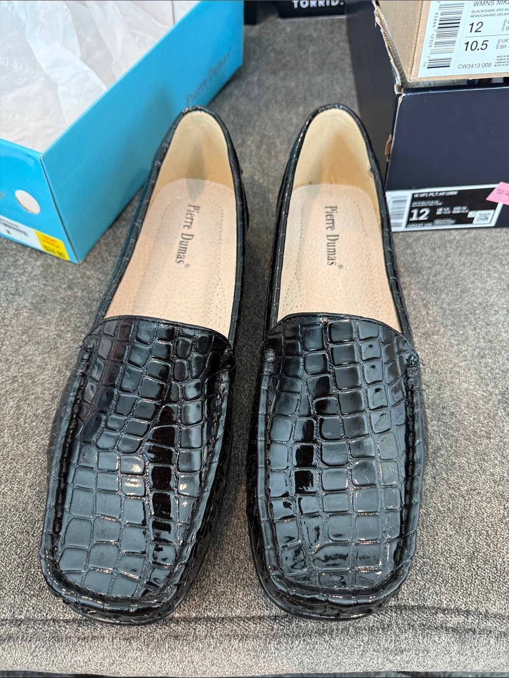 Pierre Dumas Black Croc-Embossed Slip-On Loafers